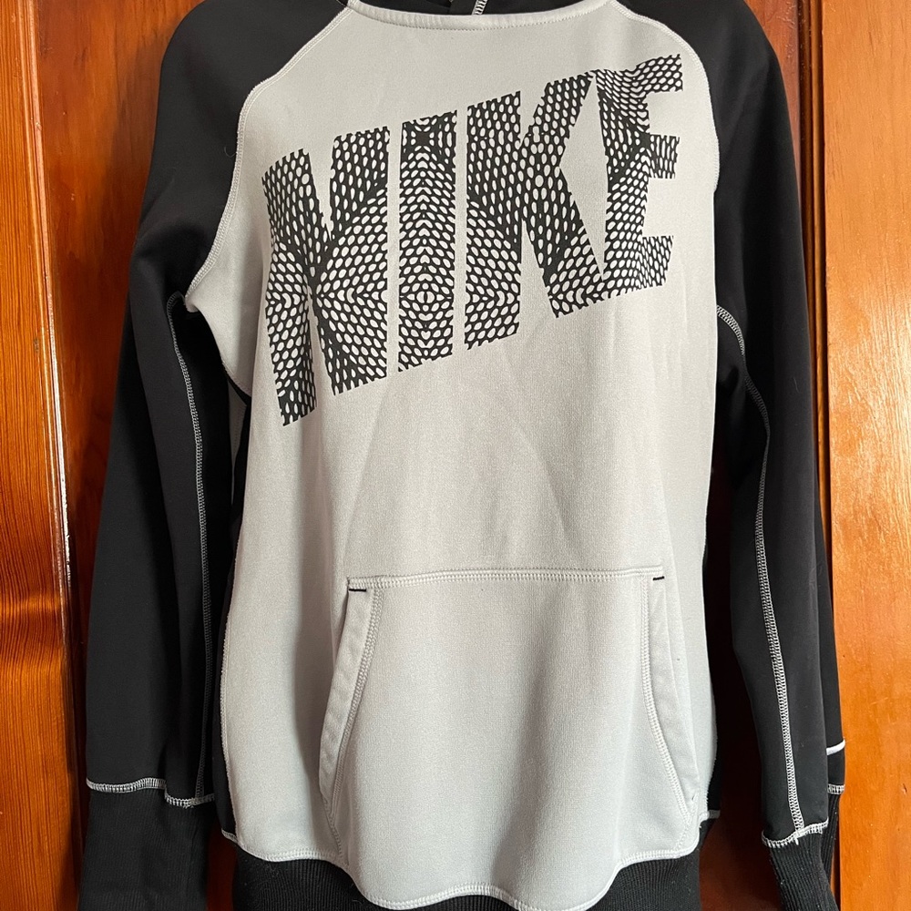 Nike thermafit hoodie